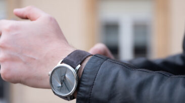 Louis Erard & Atelier oï