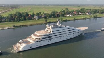 Um Lurssen Opera é o décimo maior iate privado do mundo.