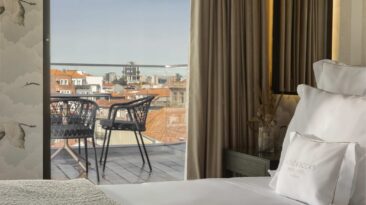 WINE & BOOKS HOTELS ABRE NO PORTO