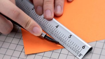 Esta régua de metal ergonômica é o híbrido EDC de papelaria perfeito