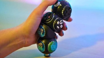 O Estranho Controlador De Jogo Modular Oferece Uma Ajuda Aos Jogadores Do Xbox Com Deficiência